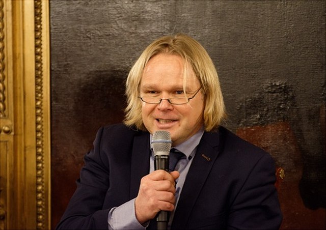 Prof. Dr. Thorsten Knauth