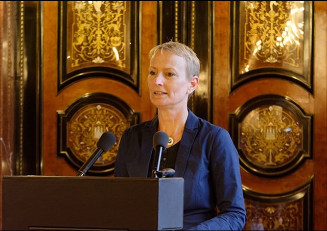 Dr. Stefanie von Berg